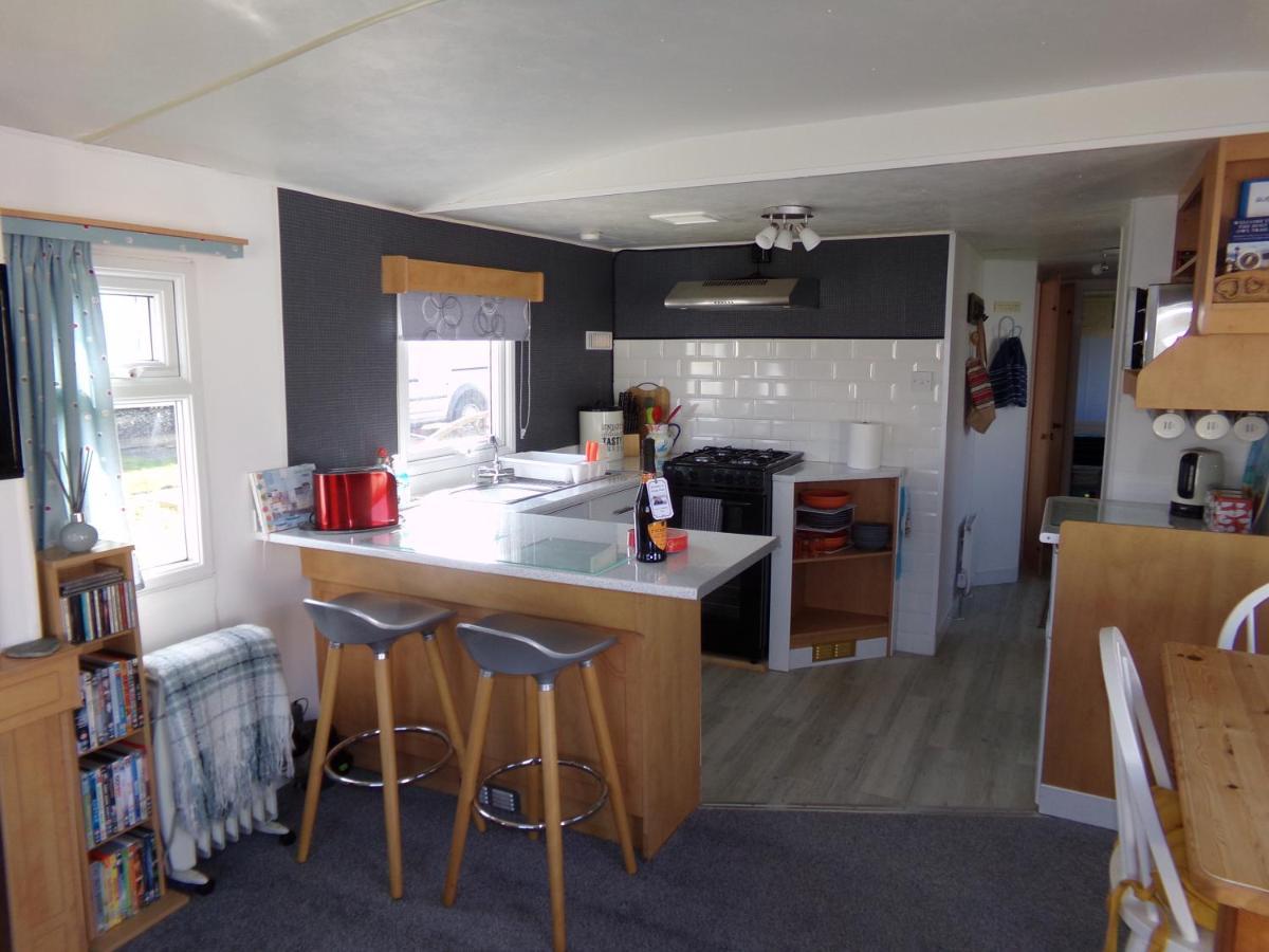 Happydaze Caravan Bacton  Exterior photo
